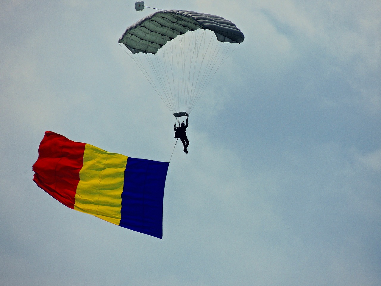 ce a facut nicolae ceausescu pentru romania